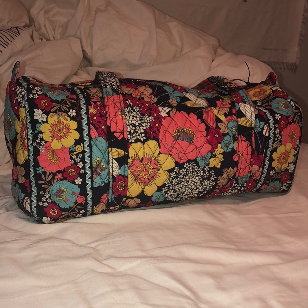 Vera bradley happy snails small duffel bag